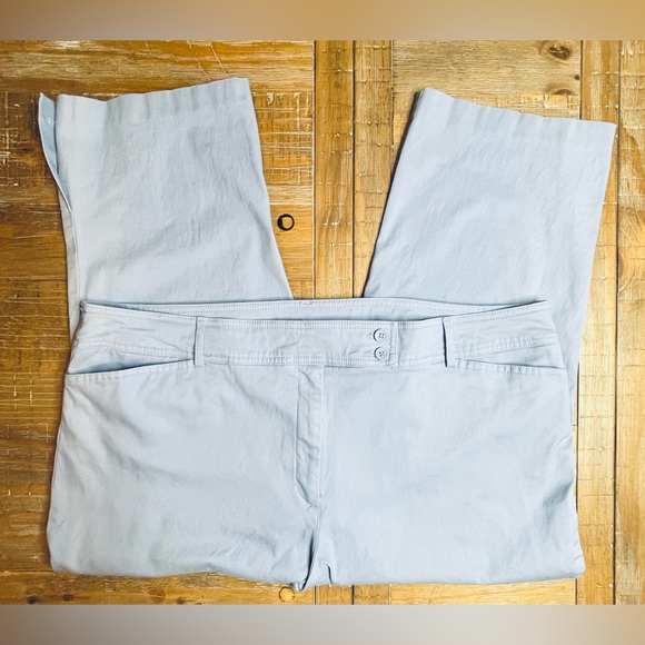 Lane Bryant Periwinkle Blue Capris size 22 - Picture 3 of 8